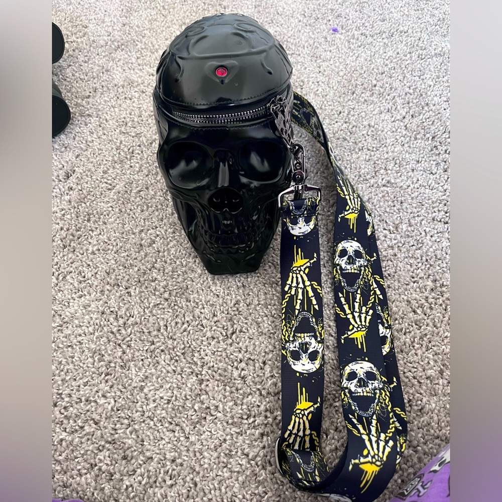 Skull Shaped Purse